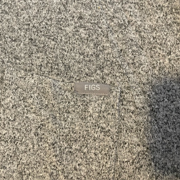 Men's soft Figs long sleeve🩶 - Picture 4 of 5